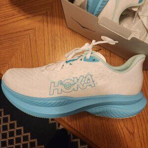 New in Box Hoka Mach 6 Women's Running Shoes Size 11
